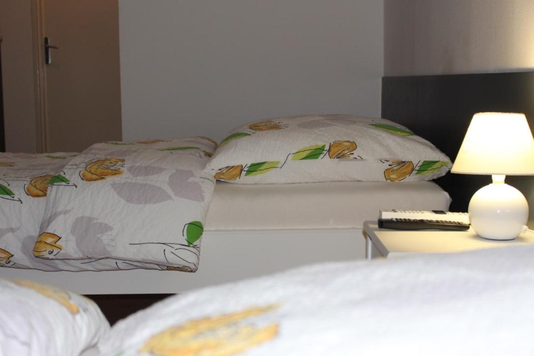 Studios Lora Rm 860 سا لووي المظهر الخارجي الصورة