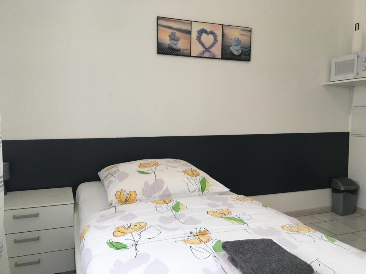 Studios Lora Rm 860 سا لووي المظهر الخارجي الصورة